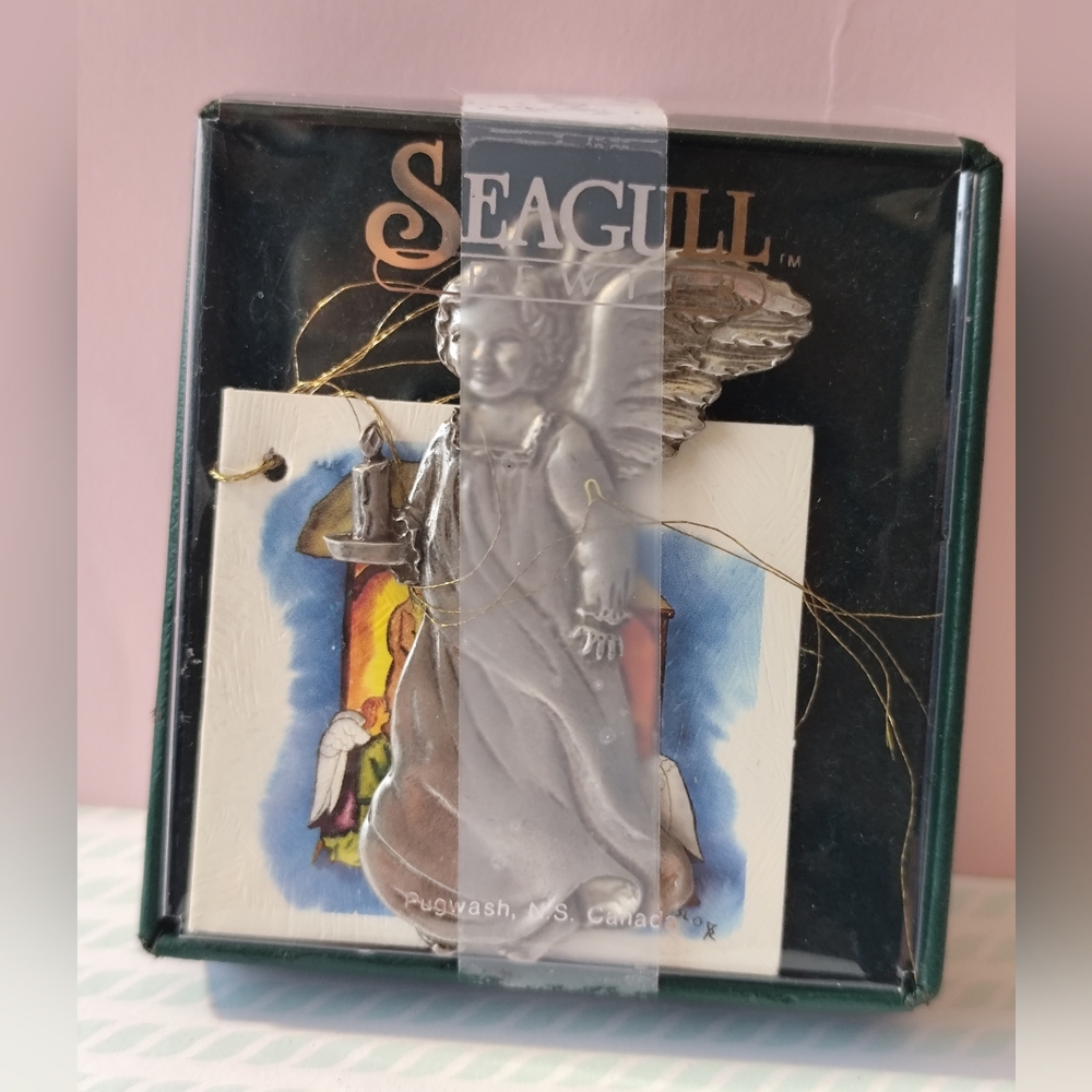 3/$25💙Seagull Pewter angel  holding candle ornament vintage